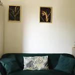 Lesny Taras Nad Zalewem Zegrzynskim W Serocku Lux * 세로크